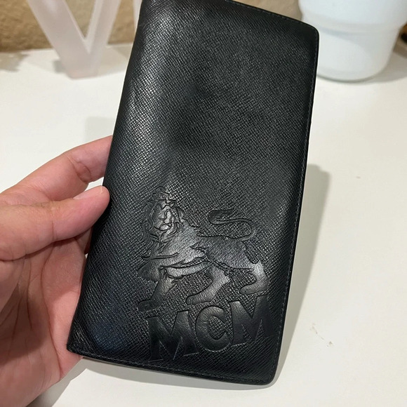 MCM Long Bifold Wallet - Picture 3 of 16